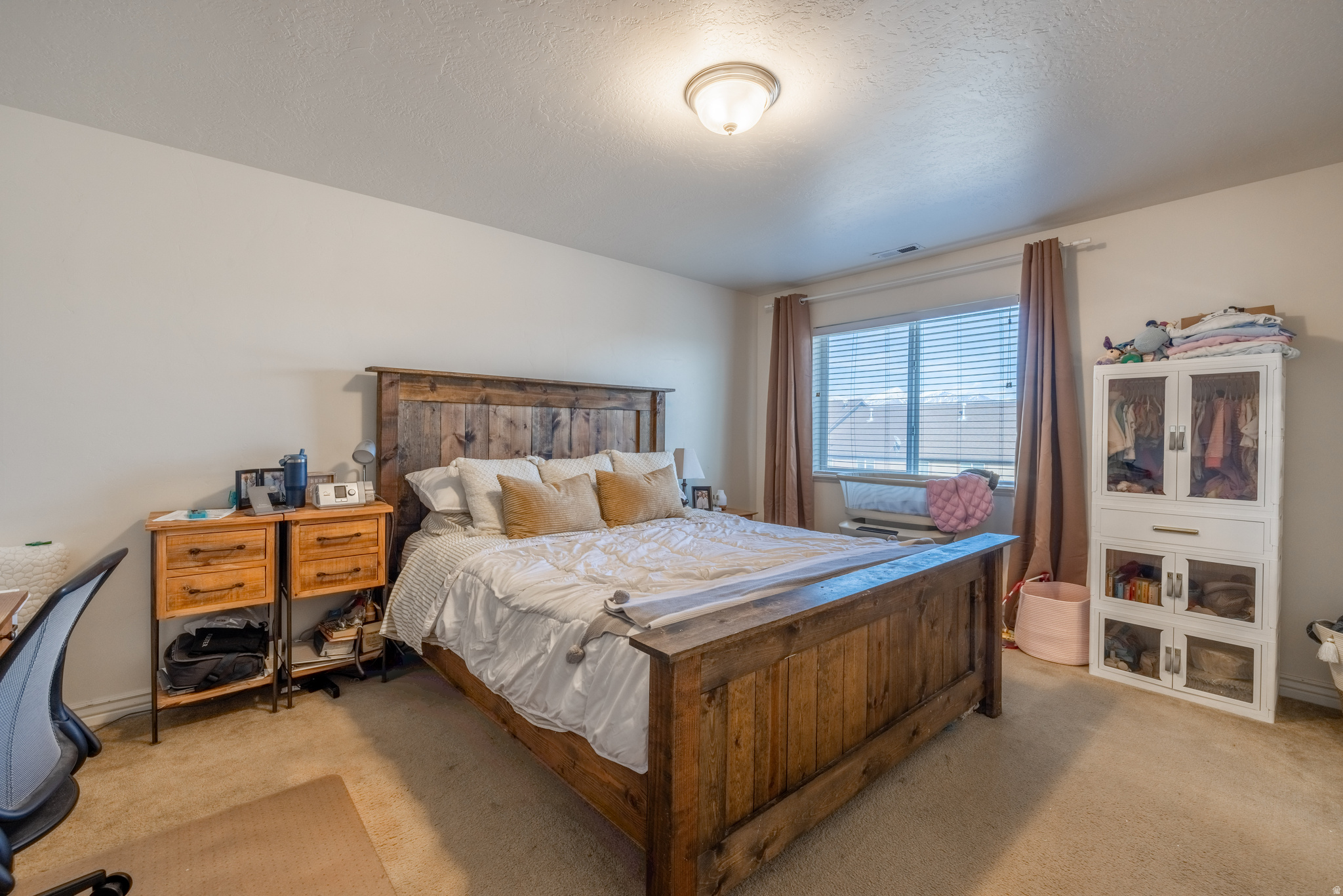 SARATOGA CHASE - Residential