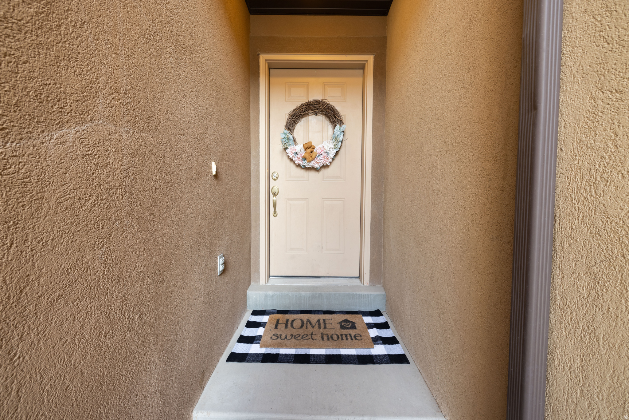 SARATOGA CHASE - Residential