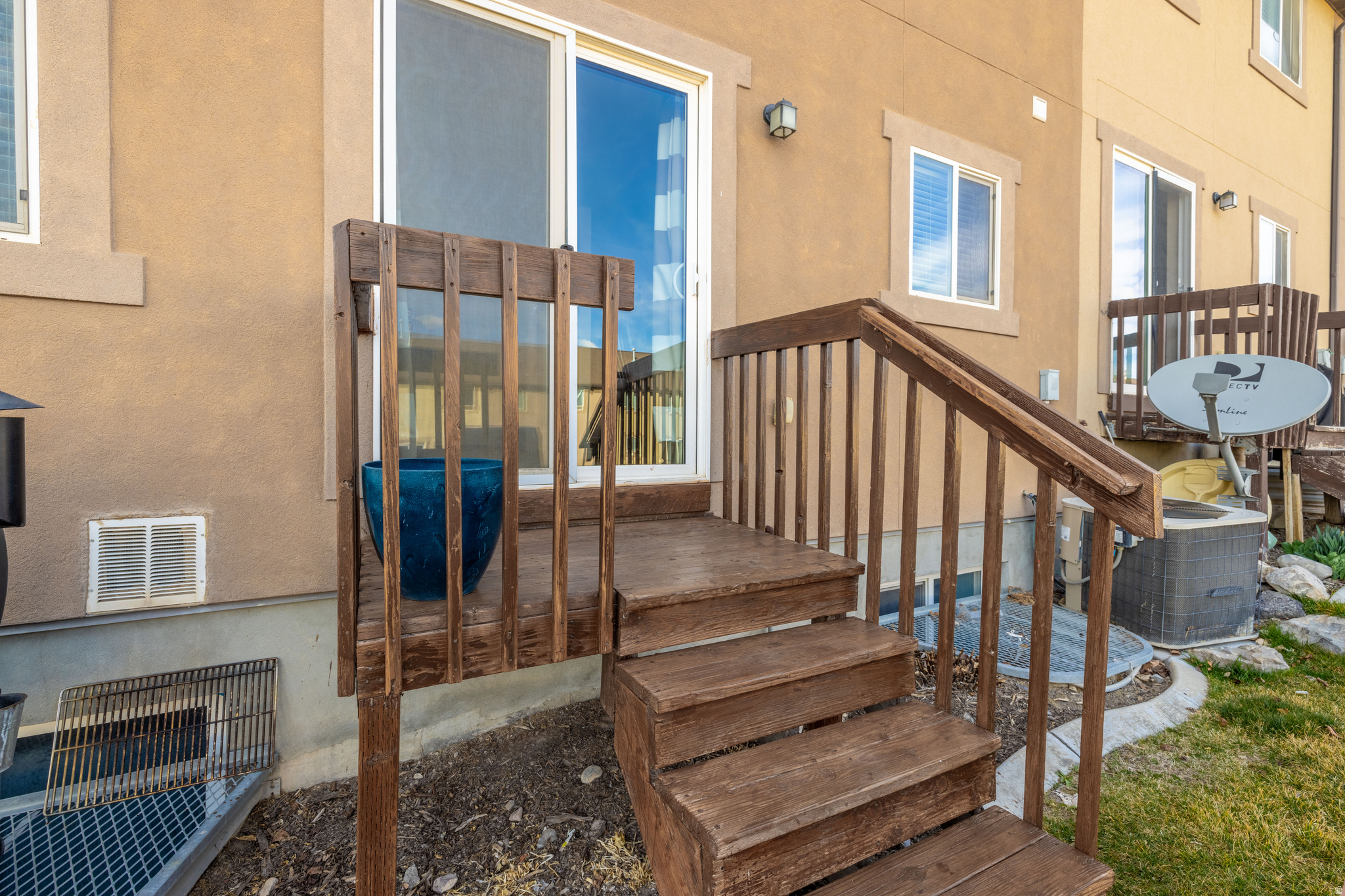 SARATOGA CHASE - Residential