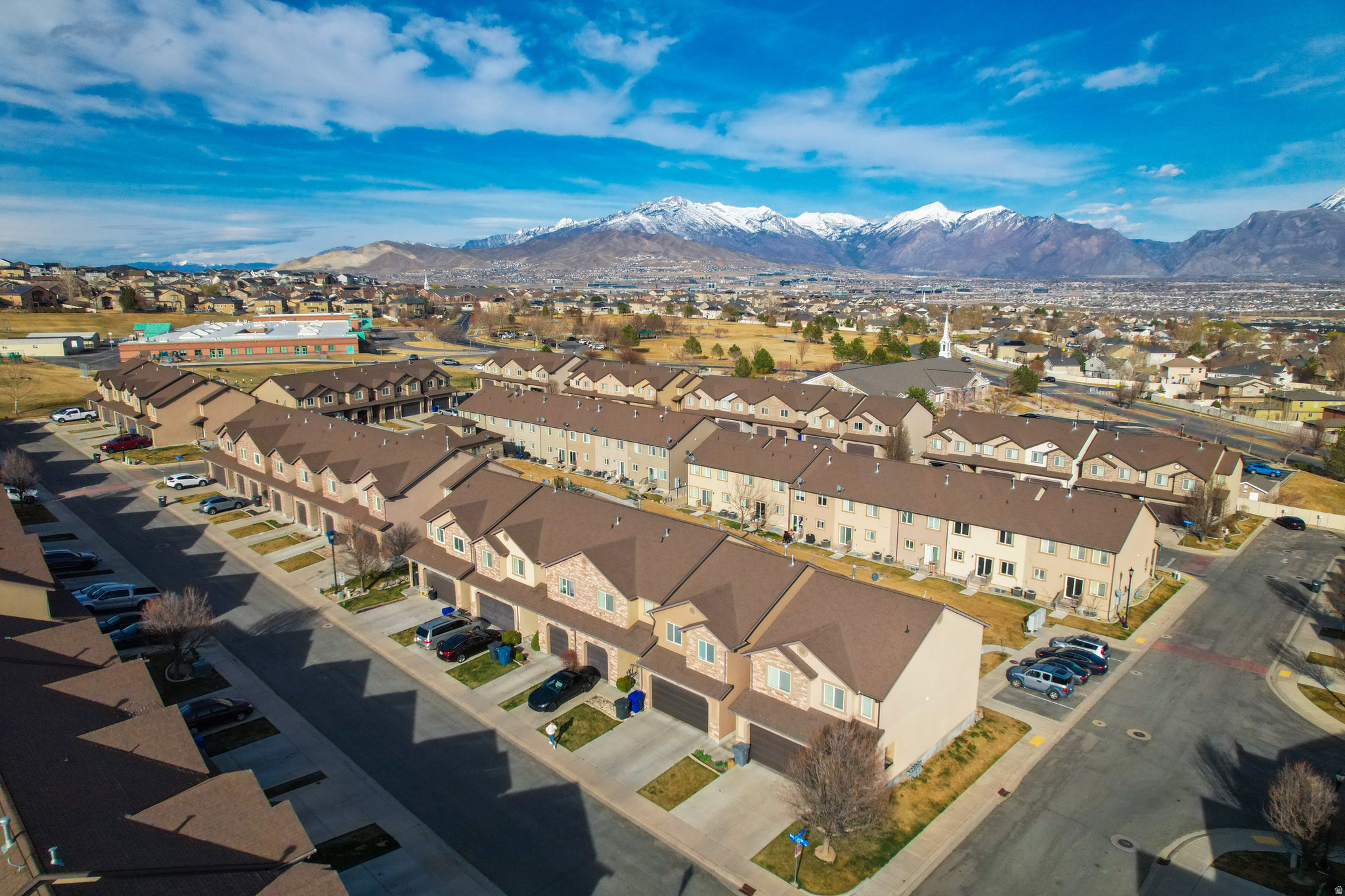 SARATOGA CHASE - Residential