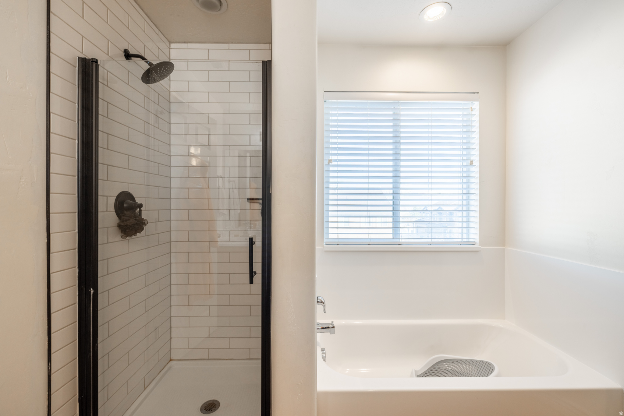 SARATOGA CHASE - Residential