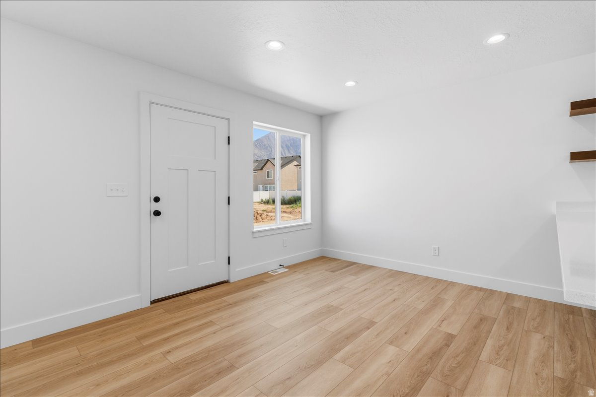 LOVELESS ESTATES - Residential