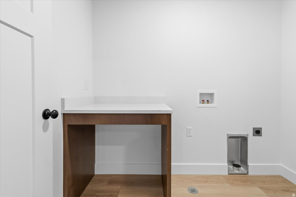 LOVELESS ESTATES - Residential