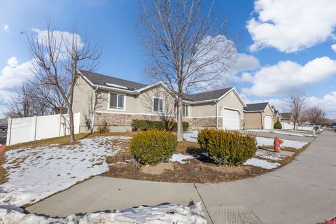 Tiny photo for 1468 S 910 W, Payson, UT 84651 (MLS # 2139064)