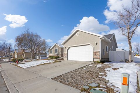 Tiny photo for 1468 S 910 W, Payson, UT 84651 (MLS # 2139064)