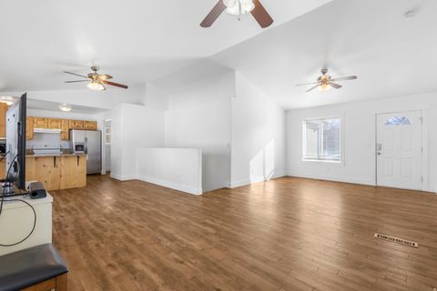 Tiny photo for 1468 S 910 W, Payson, UT 84651 (MLS # 2139064)