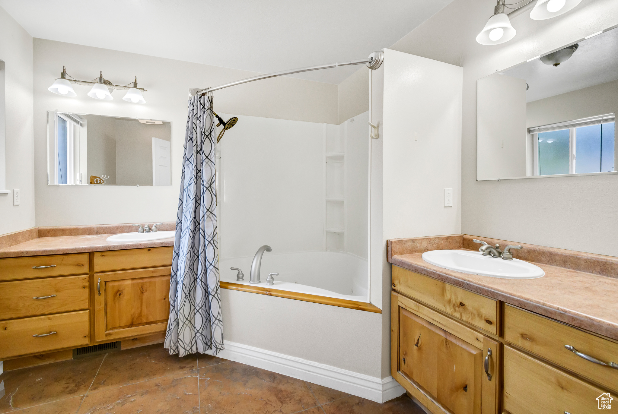 INDIAN HILLS 5 SUBDI - Residential