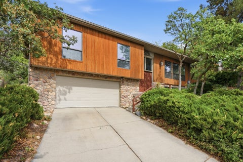 Photo of 8705 S KINGS HILL DR, Cottonwood Heights, UT 84121 (MLS # 2183825)