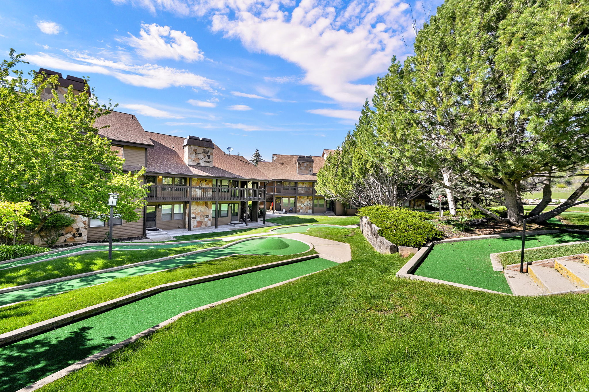 WOLF LODGE - Residential