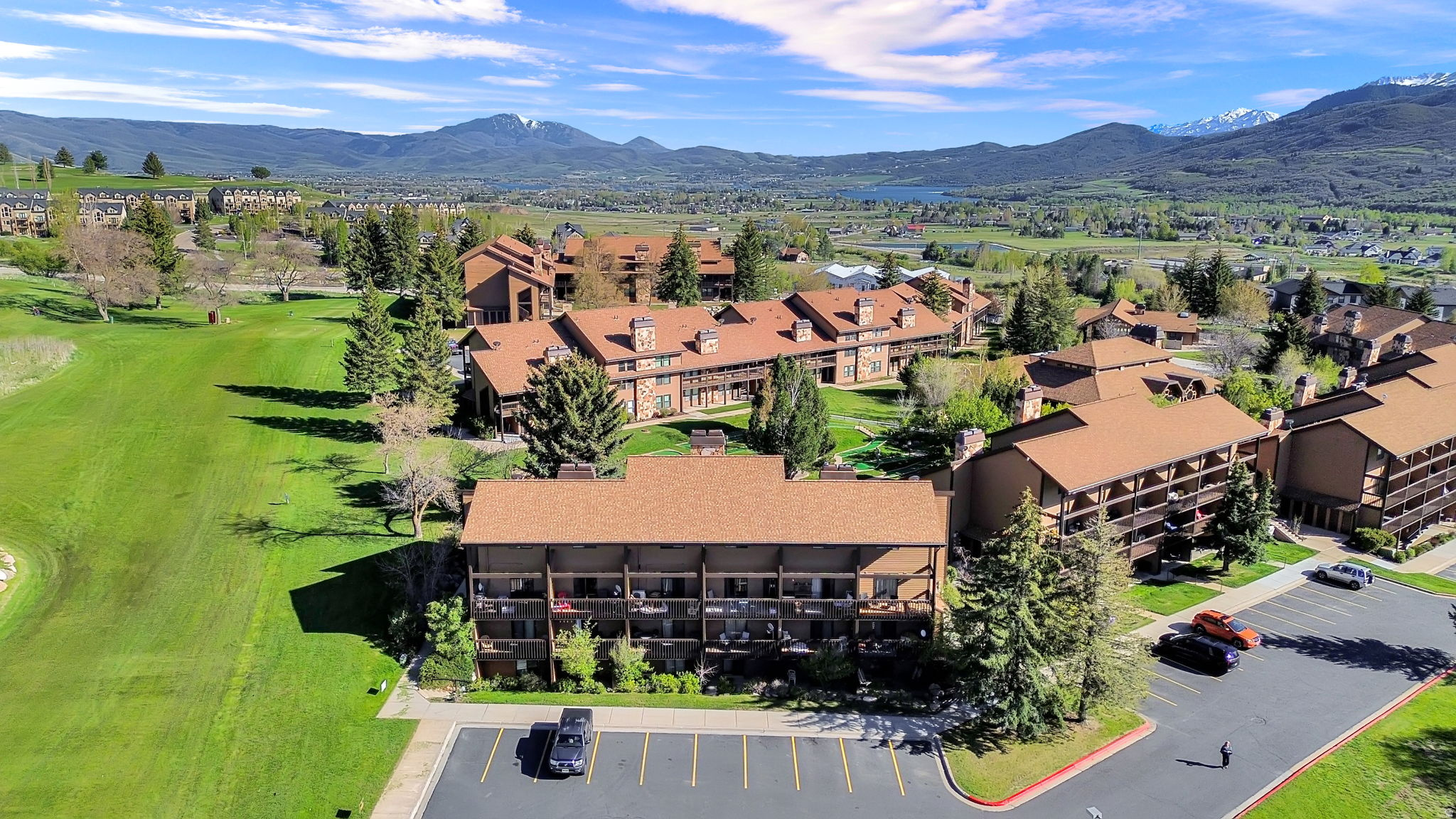 WOLF LODGE - Residential