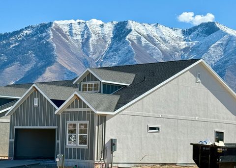 Photo of 2177 W FORTUNE WAY N #451, Mapleton, UT 84664 (MLS # 2135642)