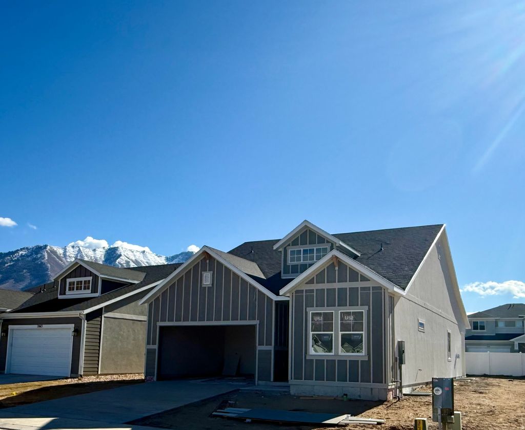 Photo of 2177 W FORTUNE WAY N #451, Mapleton, UT 84664 (MLS # 2135642)