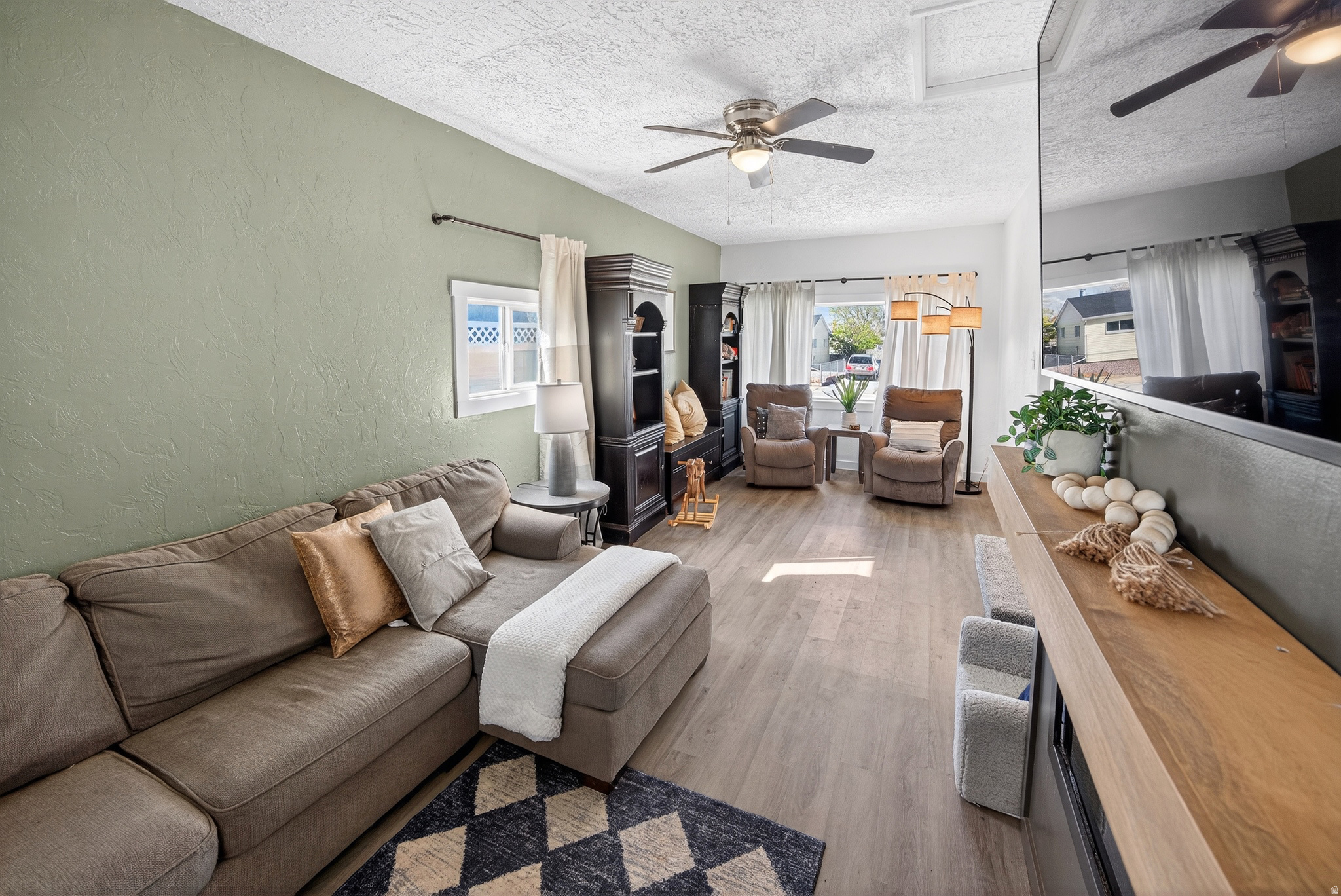 HOFFMAN HEIGHTS - Residential