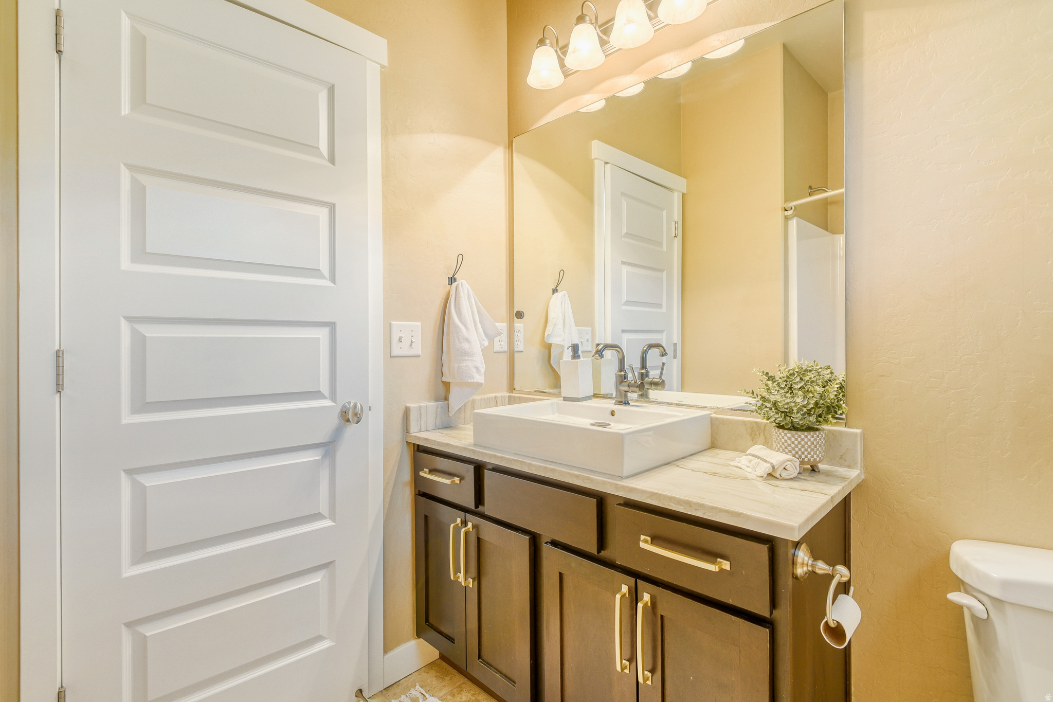 FARMINGTON CROSSING - Residential