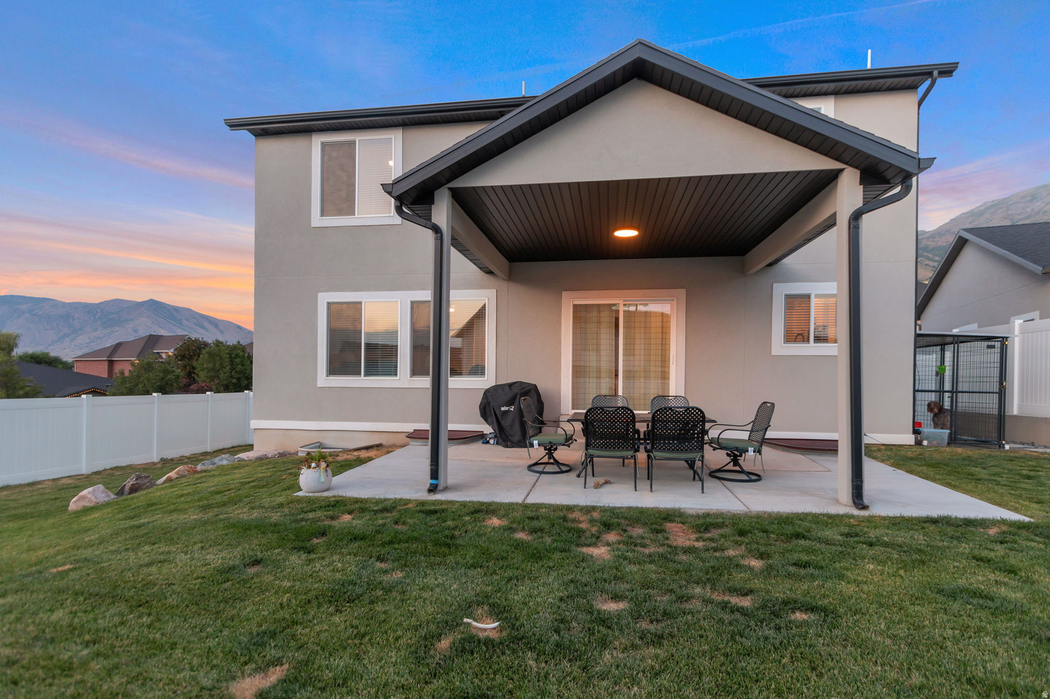 PERRY CANYON - Residential