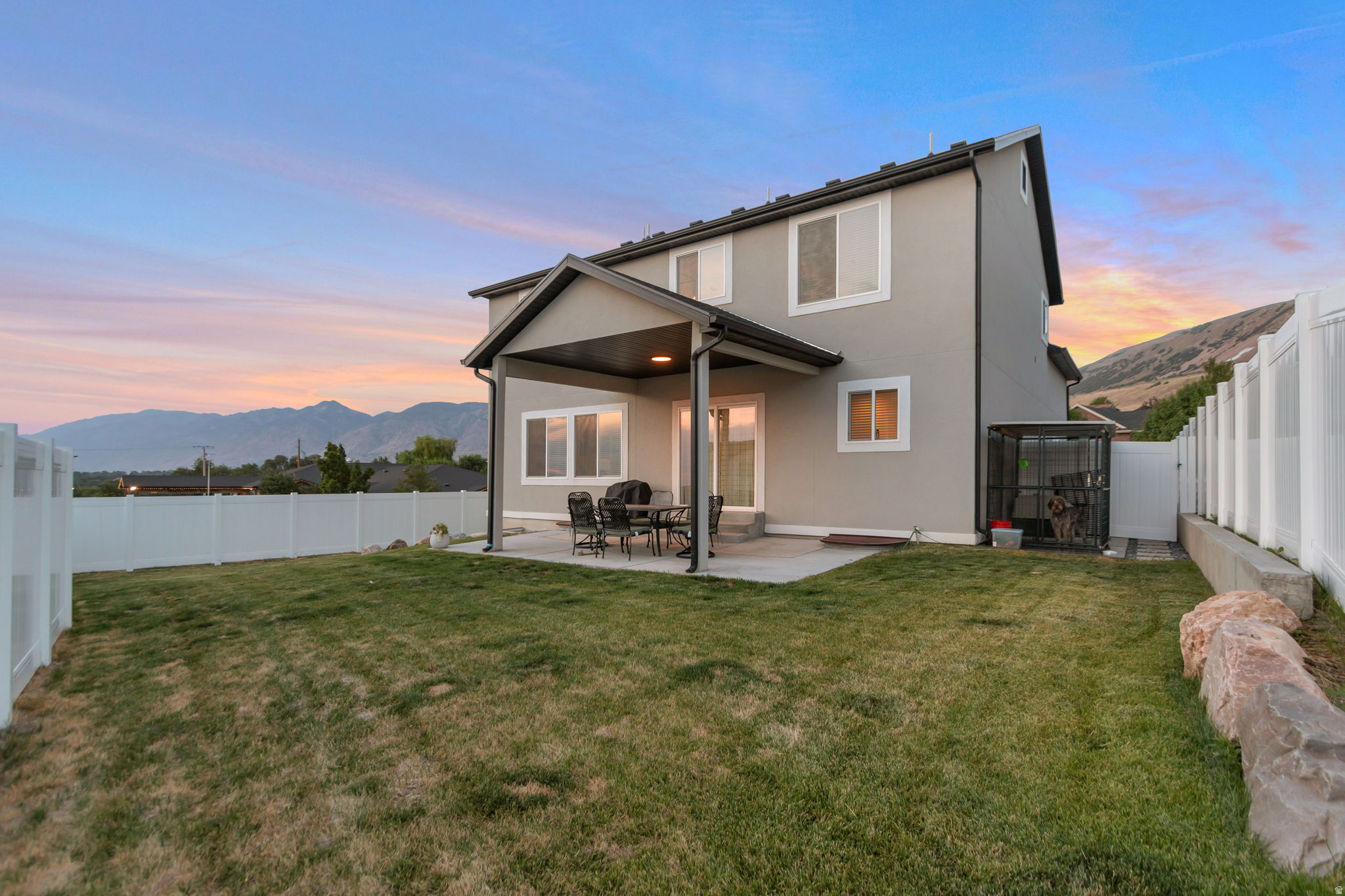 PERRY CANYON - Residential
