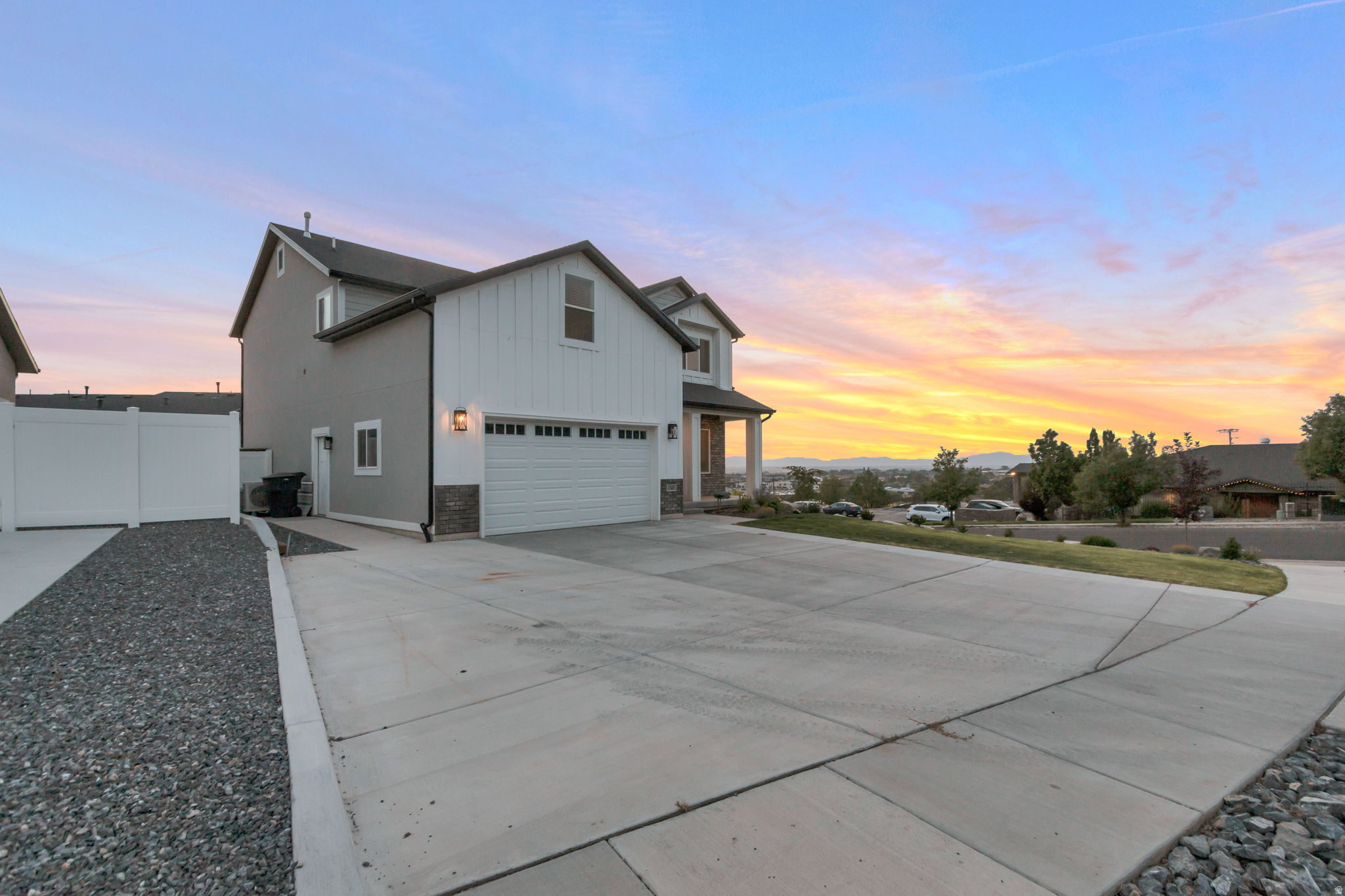 PERRY CANYON - Residential