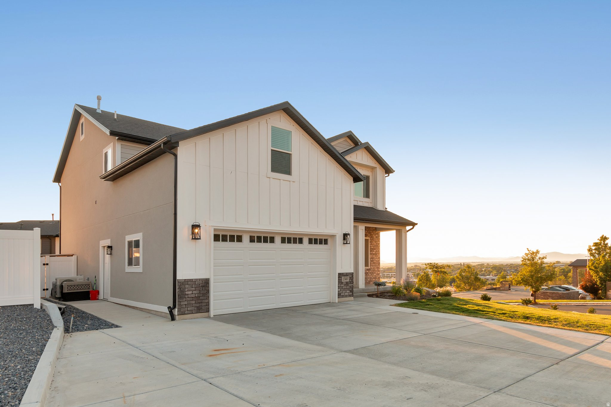 PERRY CANYON - Residential