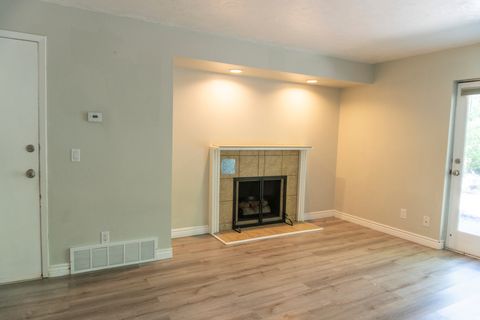 Tiny photo for 436 CREEKSIDE CIR #B, Murray, UT 84107 (MLS # 2157129)