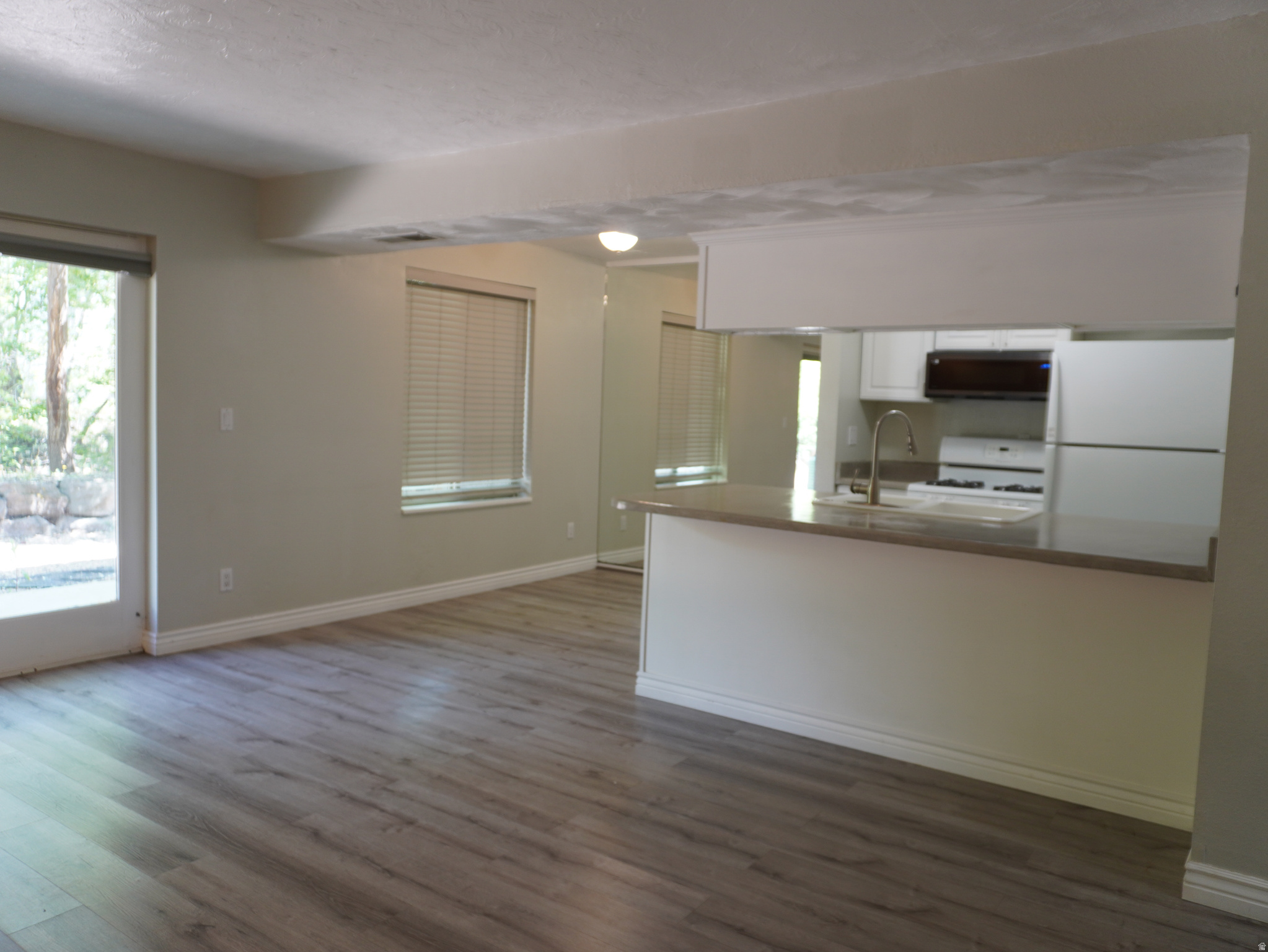 WILLOWBROOK - Residential