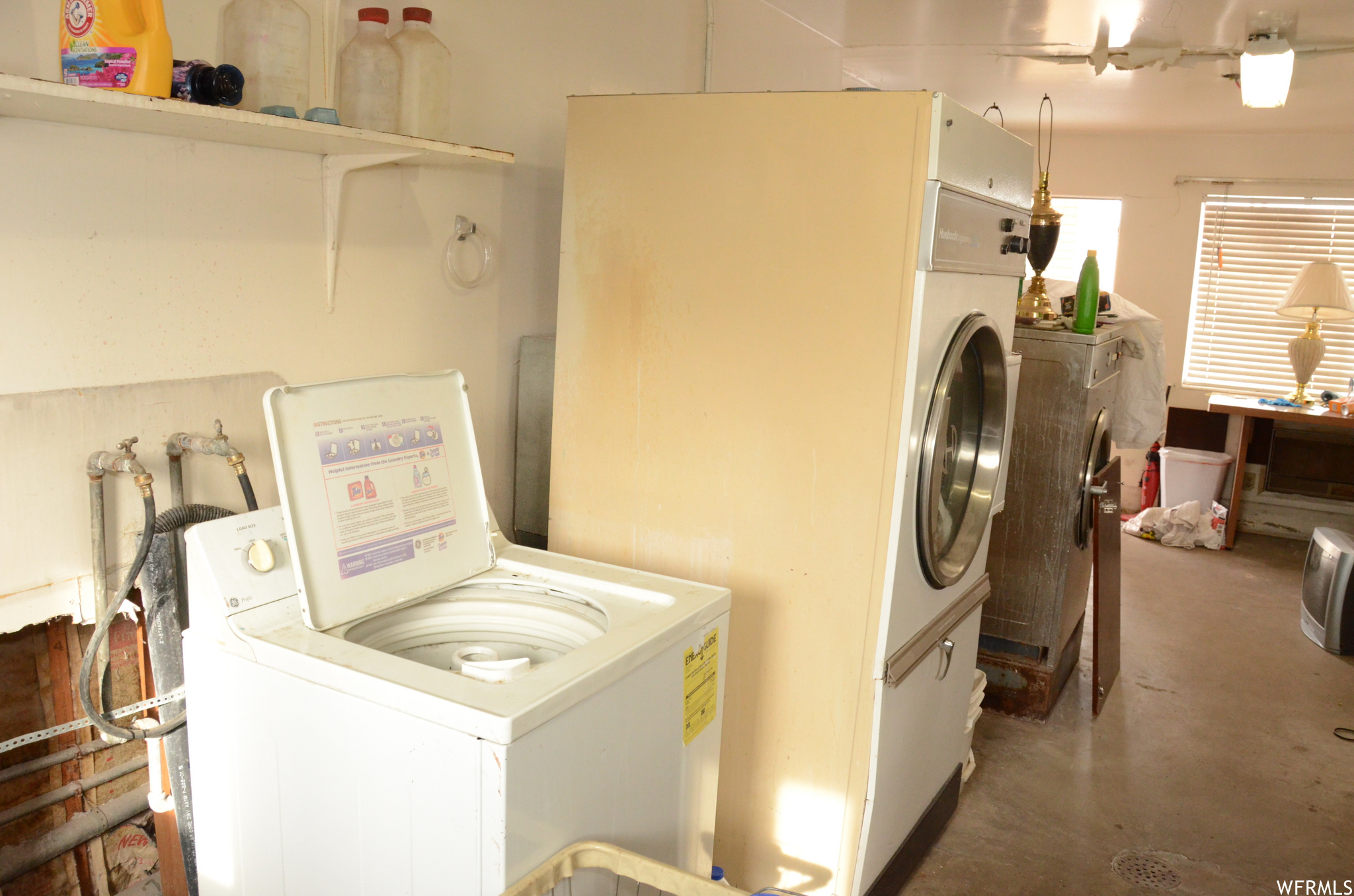 FILLMORE CITY - Commercial Sale