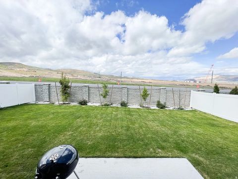 Tiny photo for 364 W SNOWBERRY DR, Saratoga Springs, UT 84045 (MLS # 2151573)