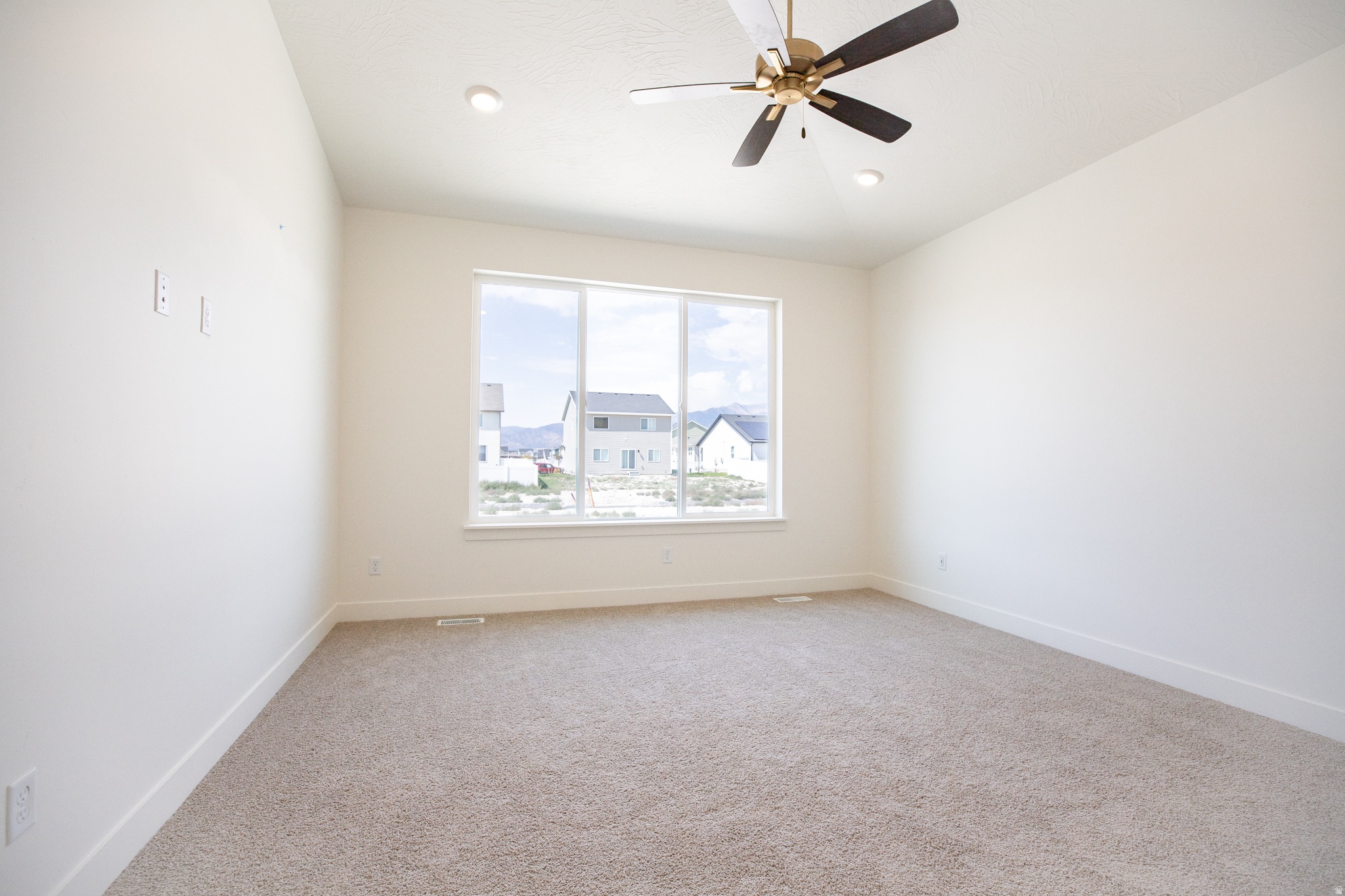 3134 N GRAY WOLF LANE LOT 4016