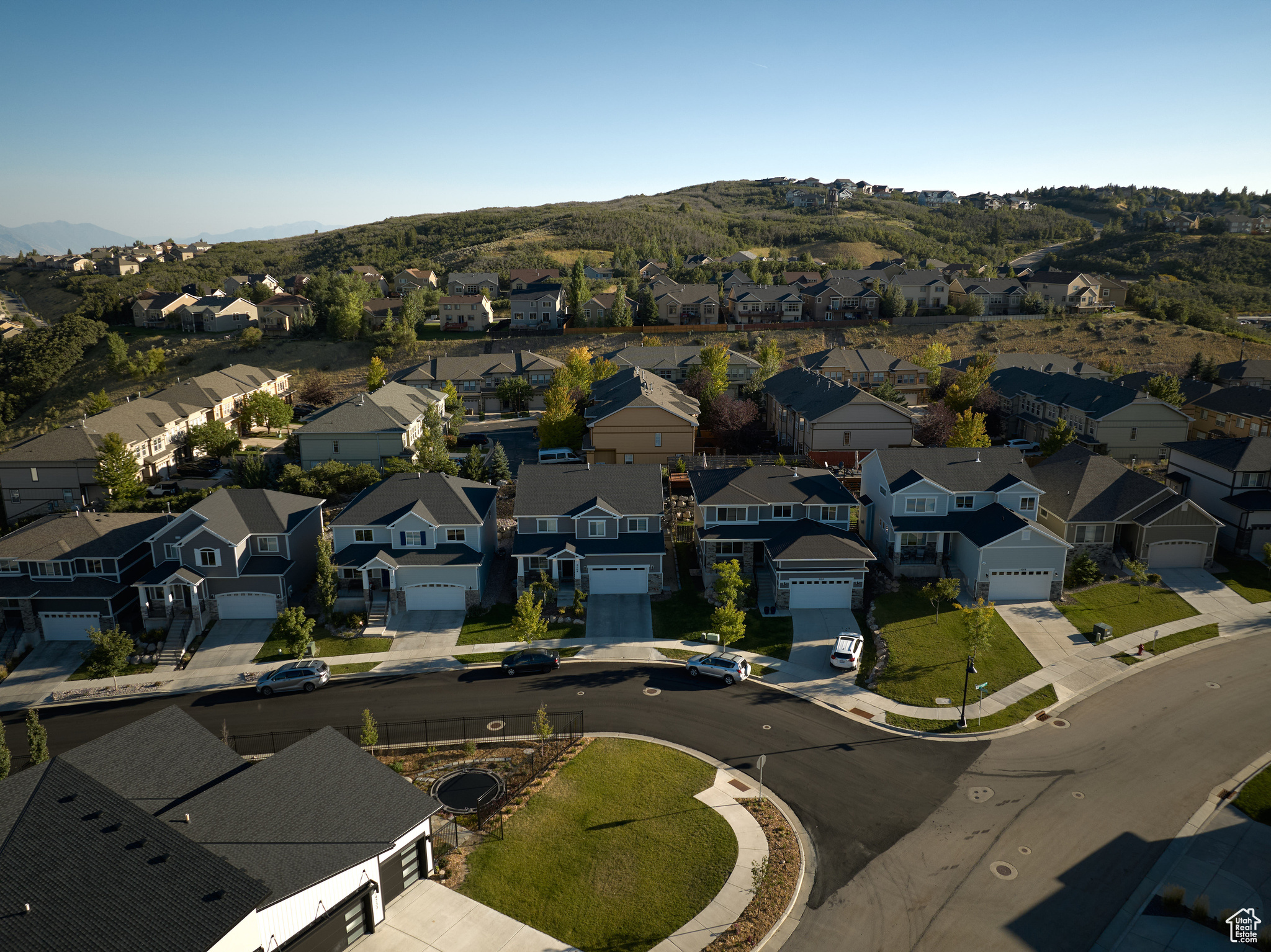 2168 E Snow Blossom Way, Draper, Utah image 2