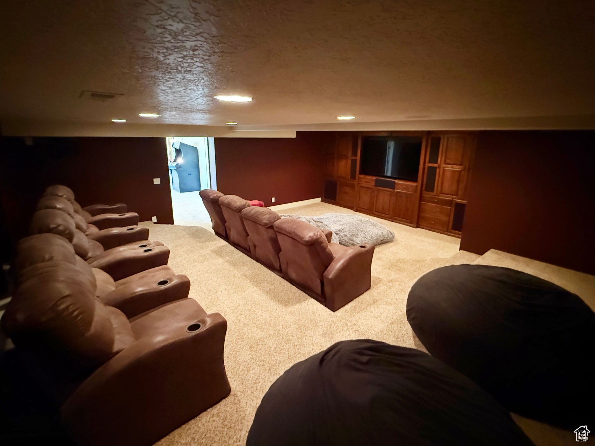 CANYON OAKS - Residential