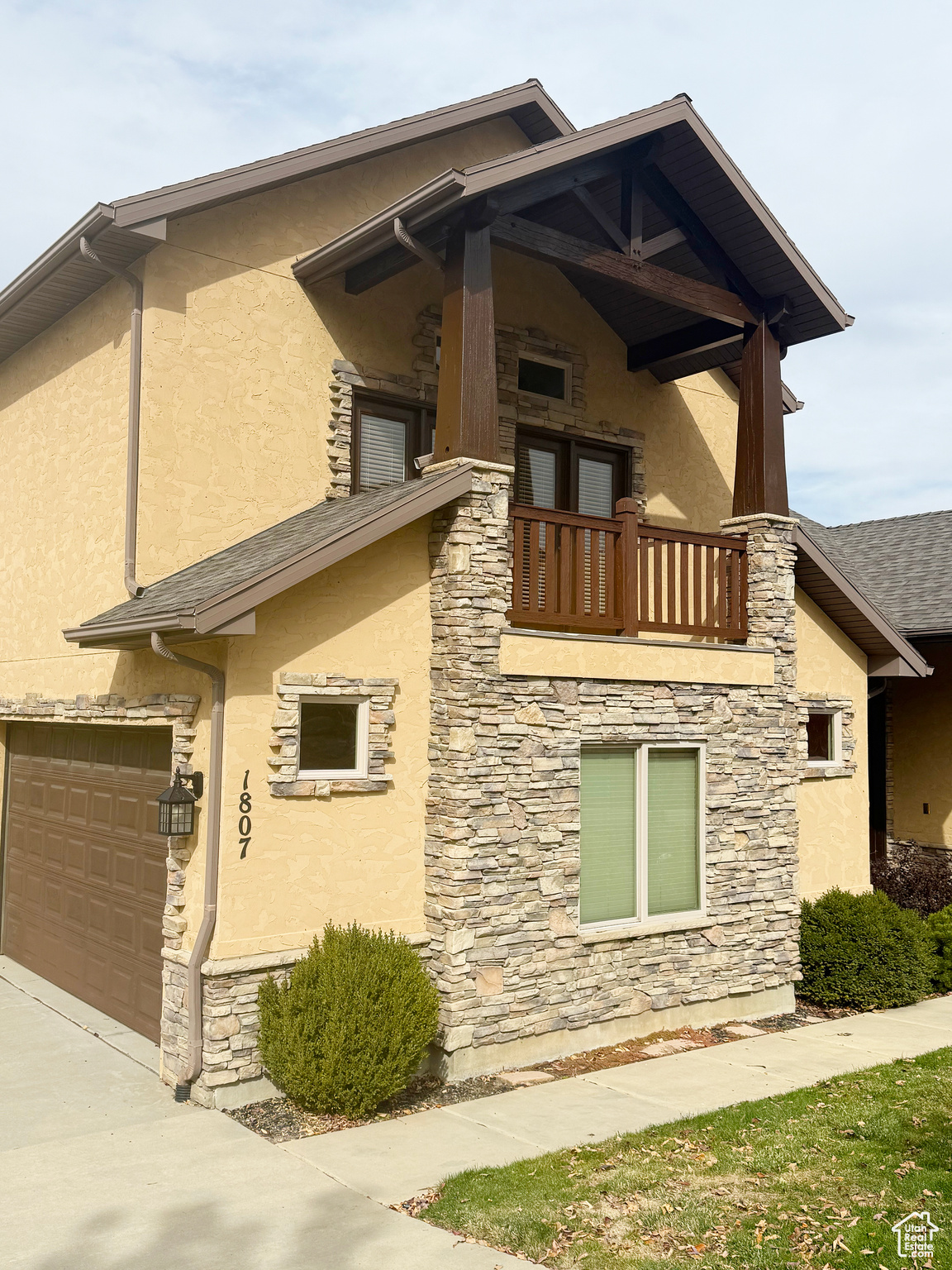 CANYON OAKS - Residential