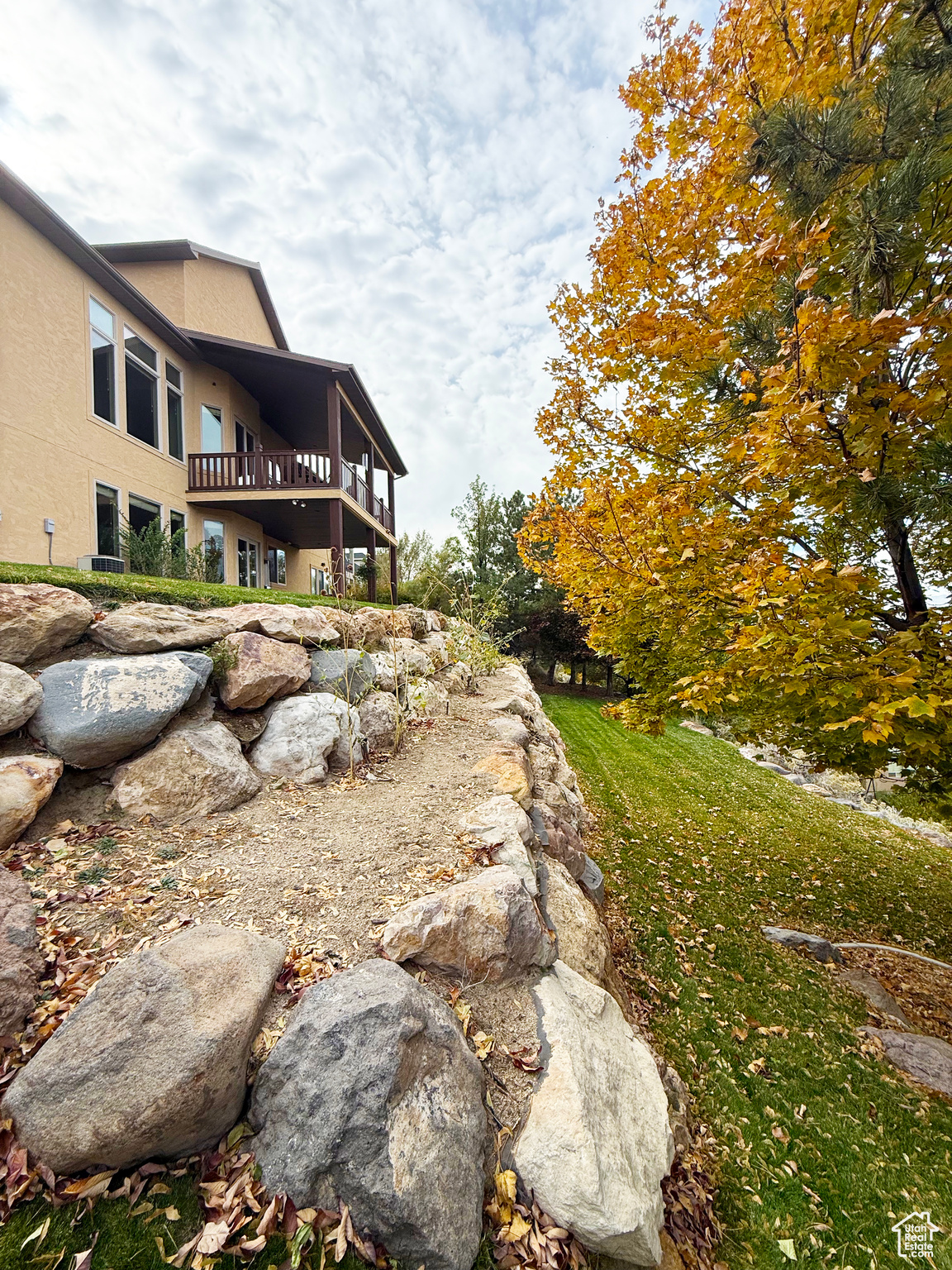 CANYON OAKS - Residential