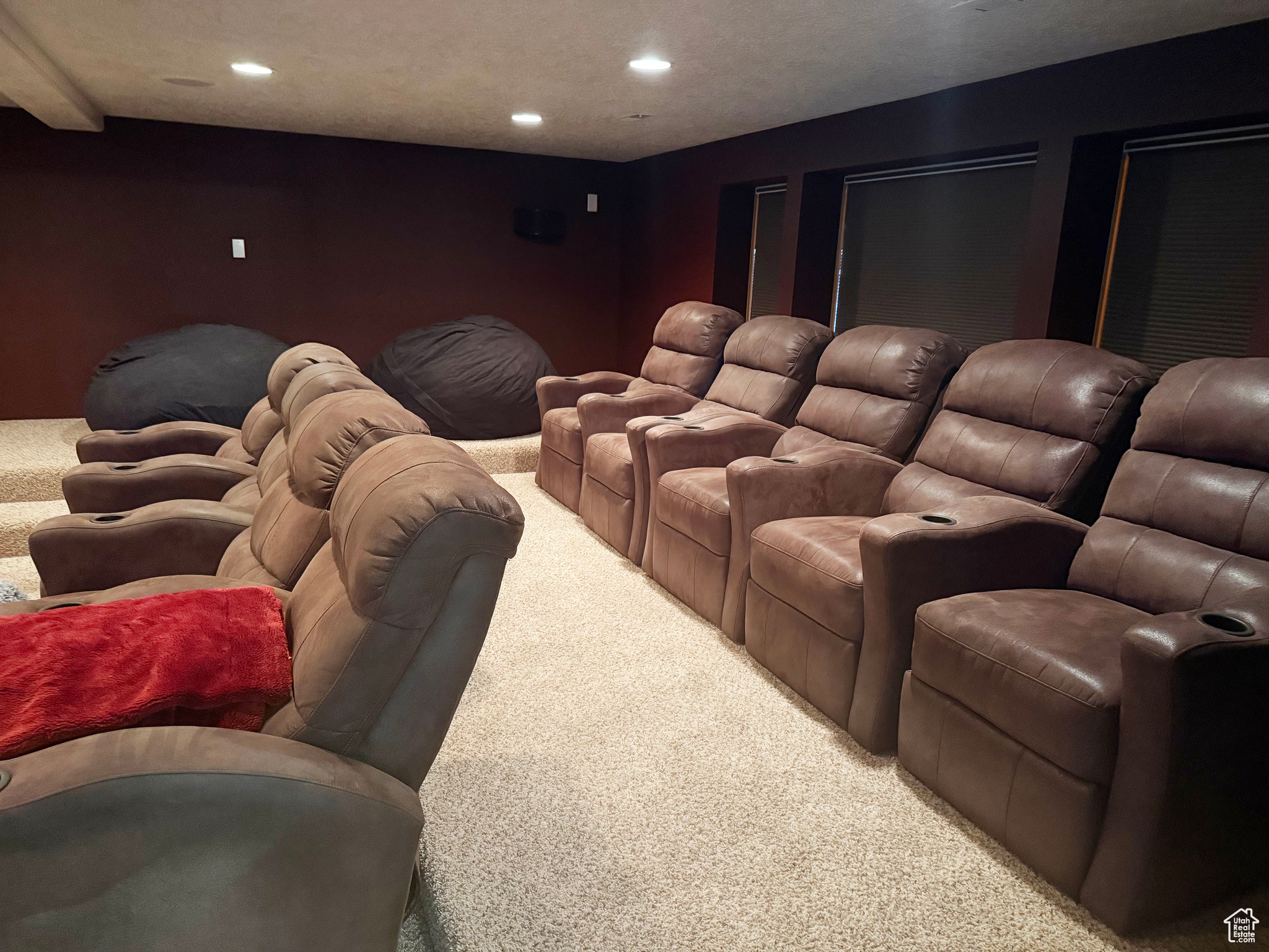 CANYON OAKS - Residential