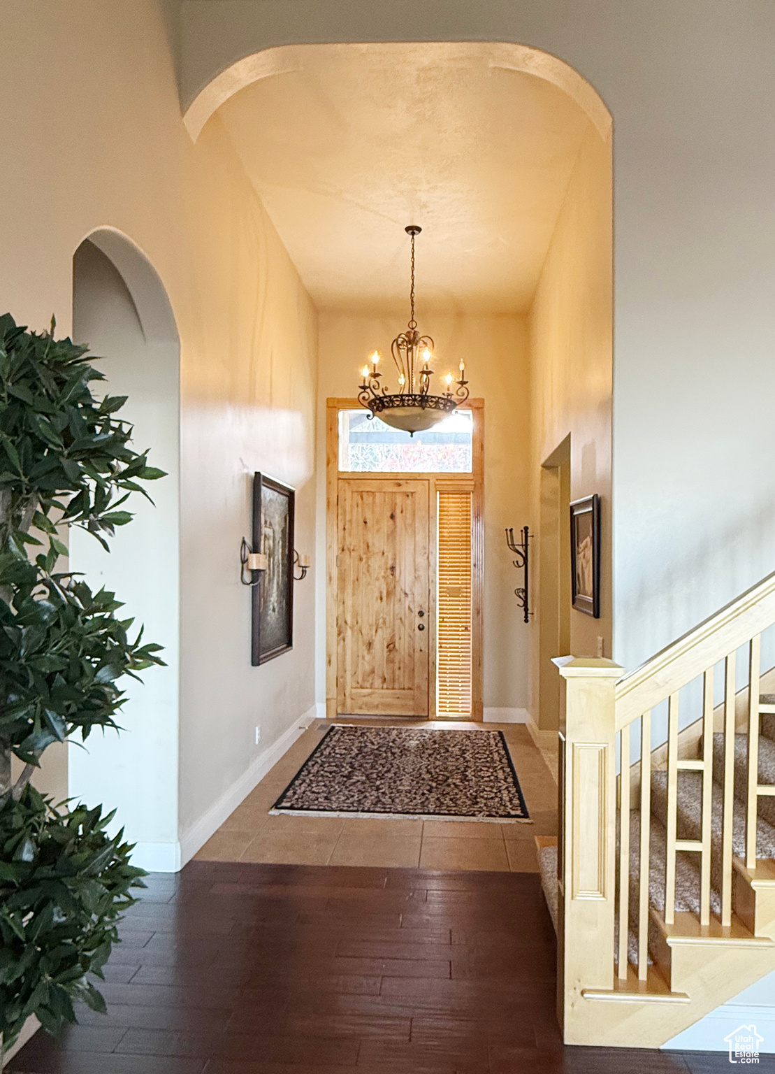 CANYON OAKS - Residential