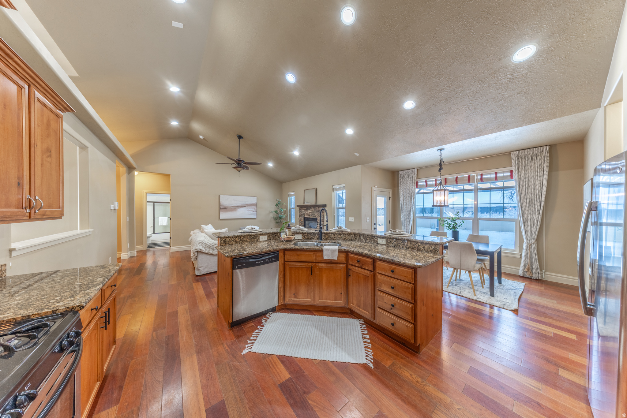 KIRKLAND - Residential