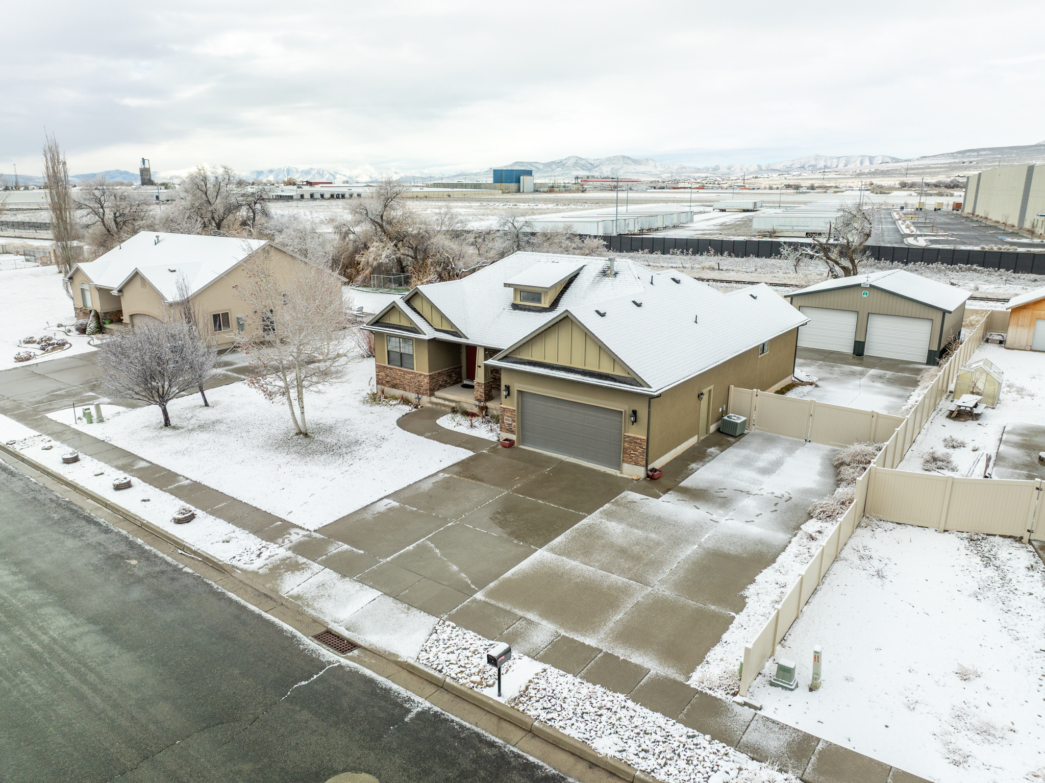 KIRKLAND - Residential