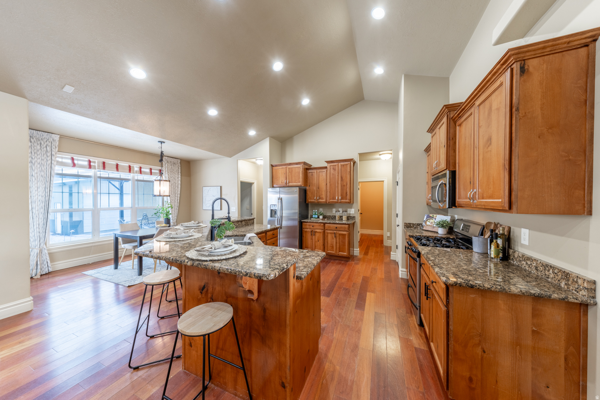 KIRKLAND - Residential