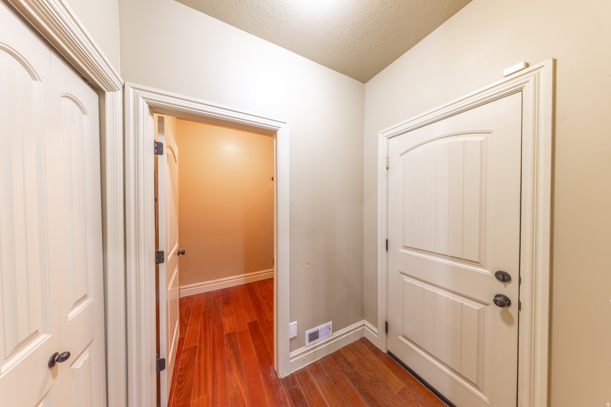 KIRKLAND - Residential