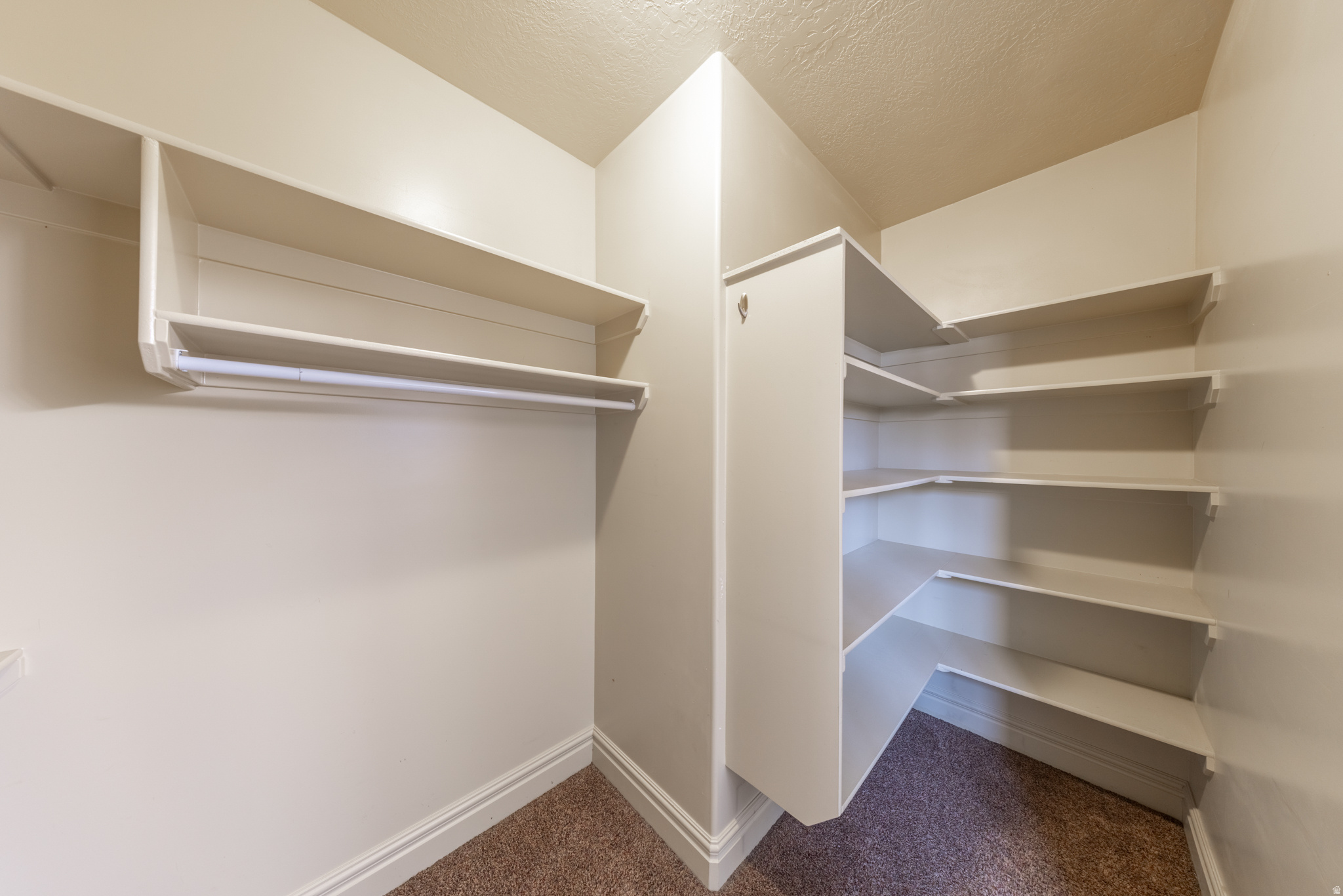 KIRKLAND - Residential