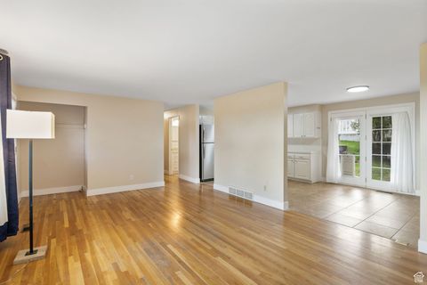 Tiny photo for 538 N 750 E, Bountiful, UT 84010 (MLS # 2117896)