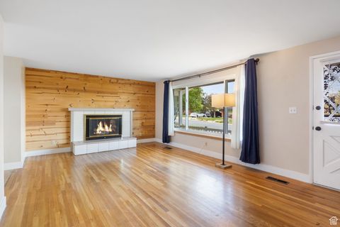 Tiny photo for 538 N 750 E, Bountiful, UT 84010 (MLS # 2117896)