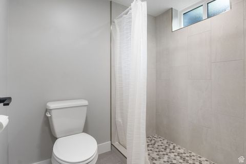 Tiny photo for 538 N 750 E, Bountiful, UT 84010 (MLS # 2117896)