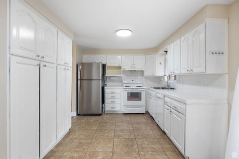 Tiny photo for 538 N 750 E, Bountiful, UT 84010 (MLS # 2117896)