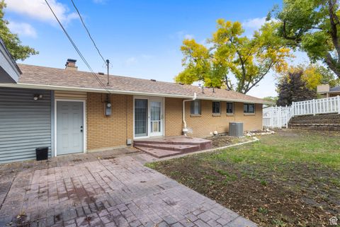Tiny photo for 538 N 750 E, Bountiful, UT 84010 (MLS # 2117896)