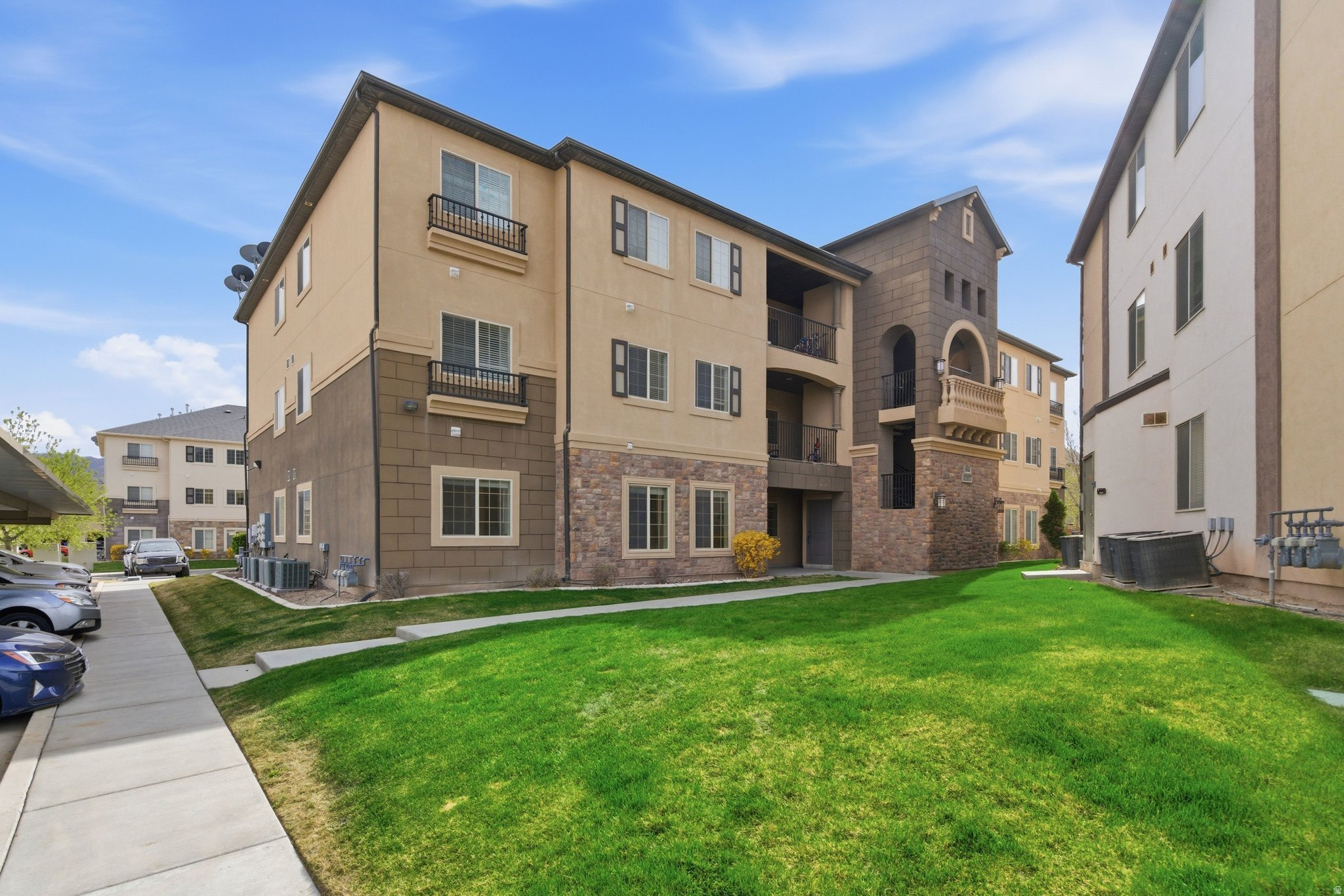 ROCK CREEK CONDOS - Residential