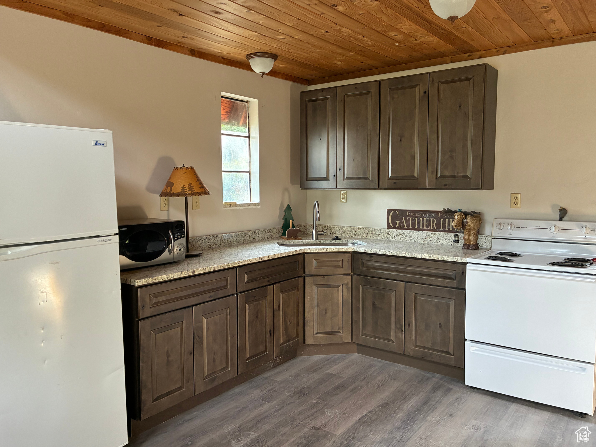 BEAVER SPRINGS RANCH - Residential