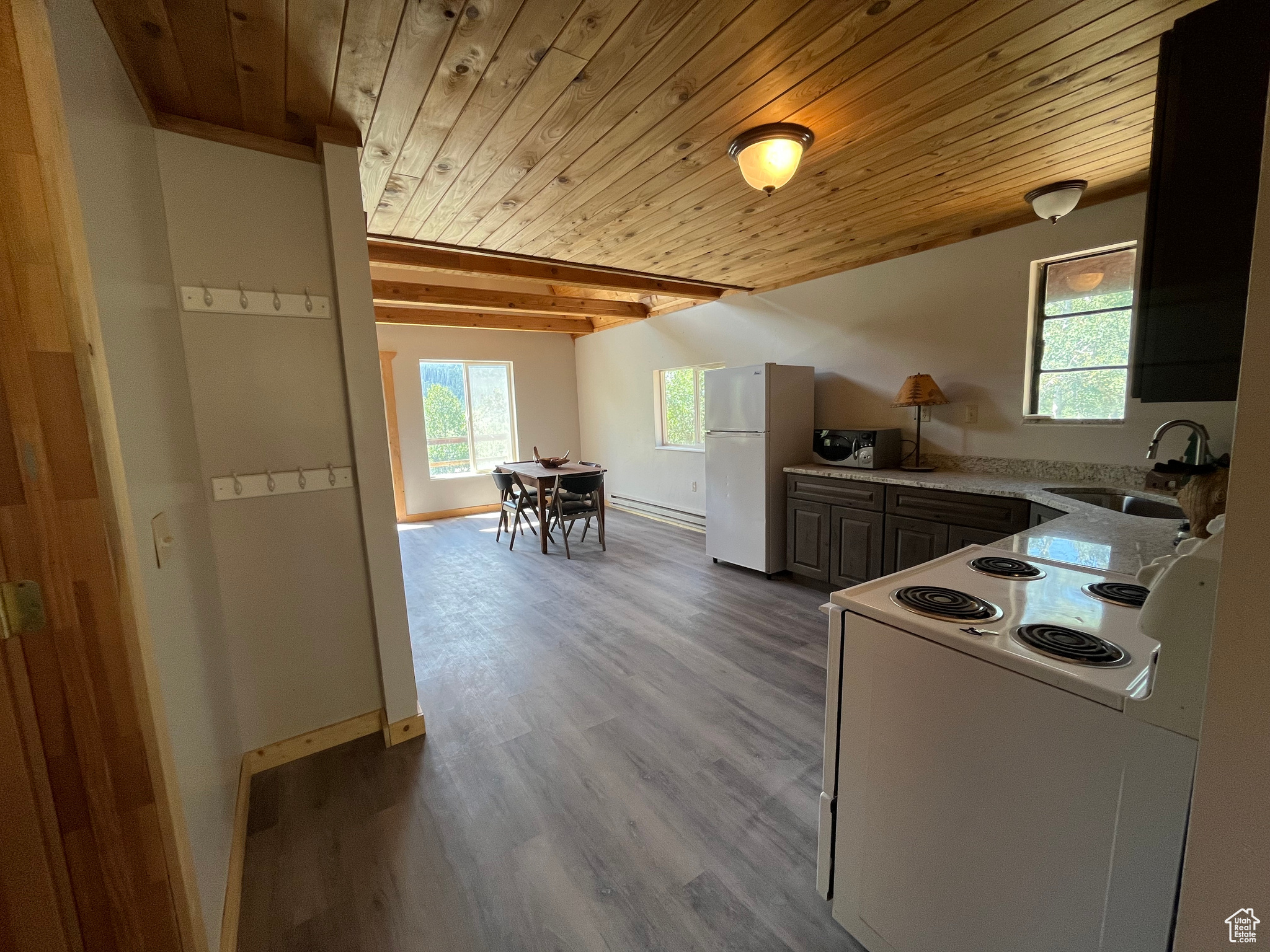 BEAVER SPRINGS RANCH - Residential