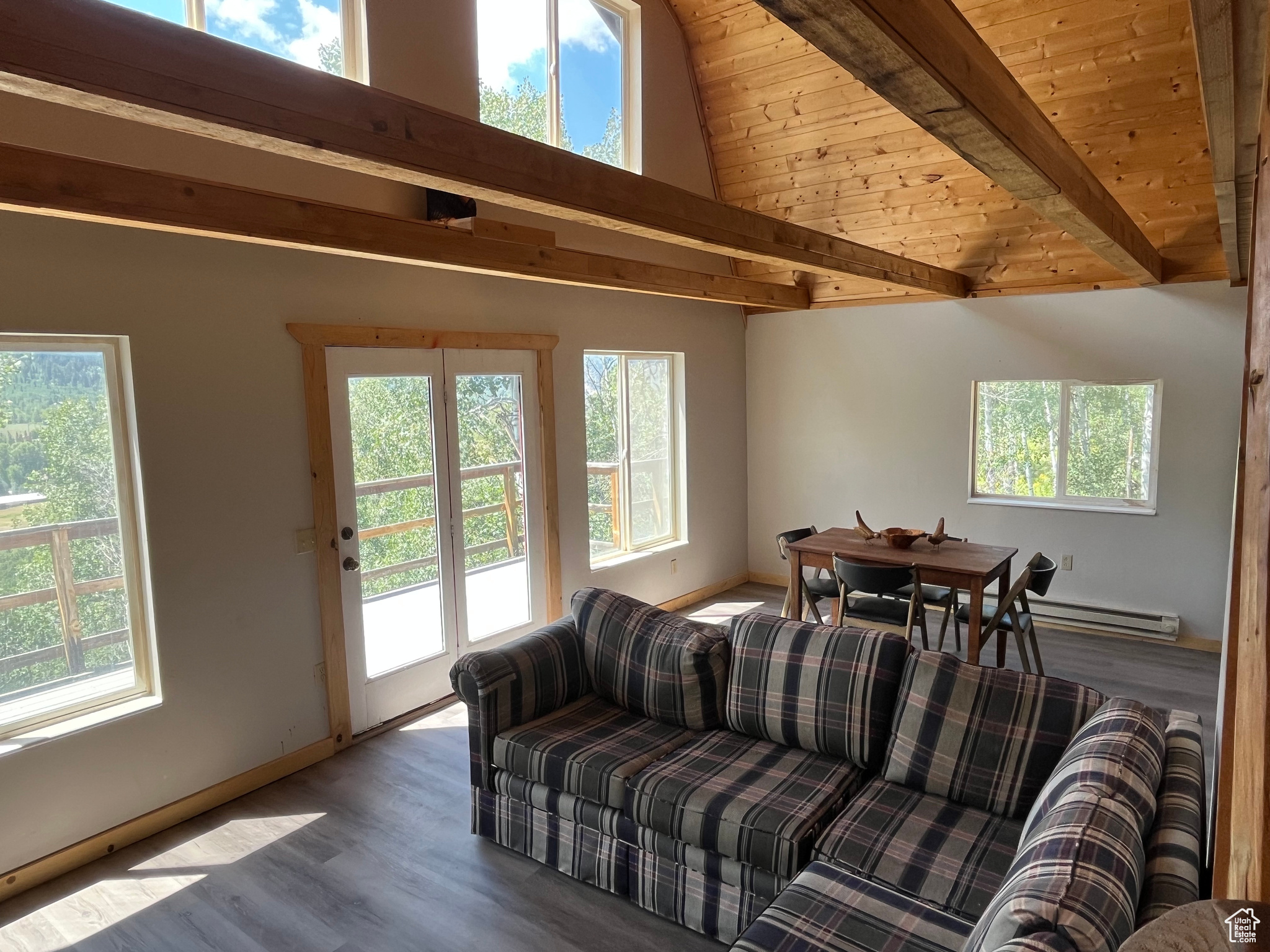 BEAVER SPRINGS RANCH - Residential