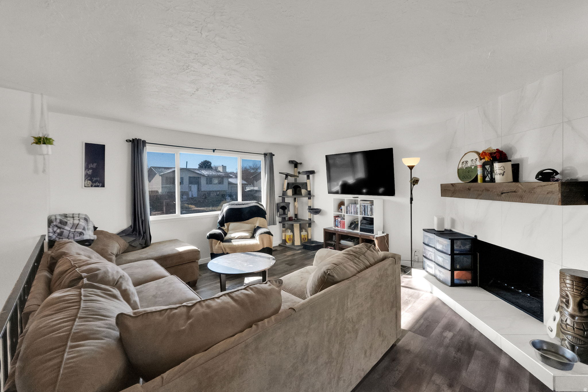 WOODLEDGE SUB #5 - Residential