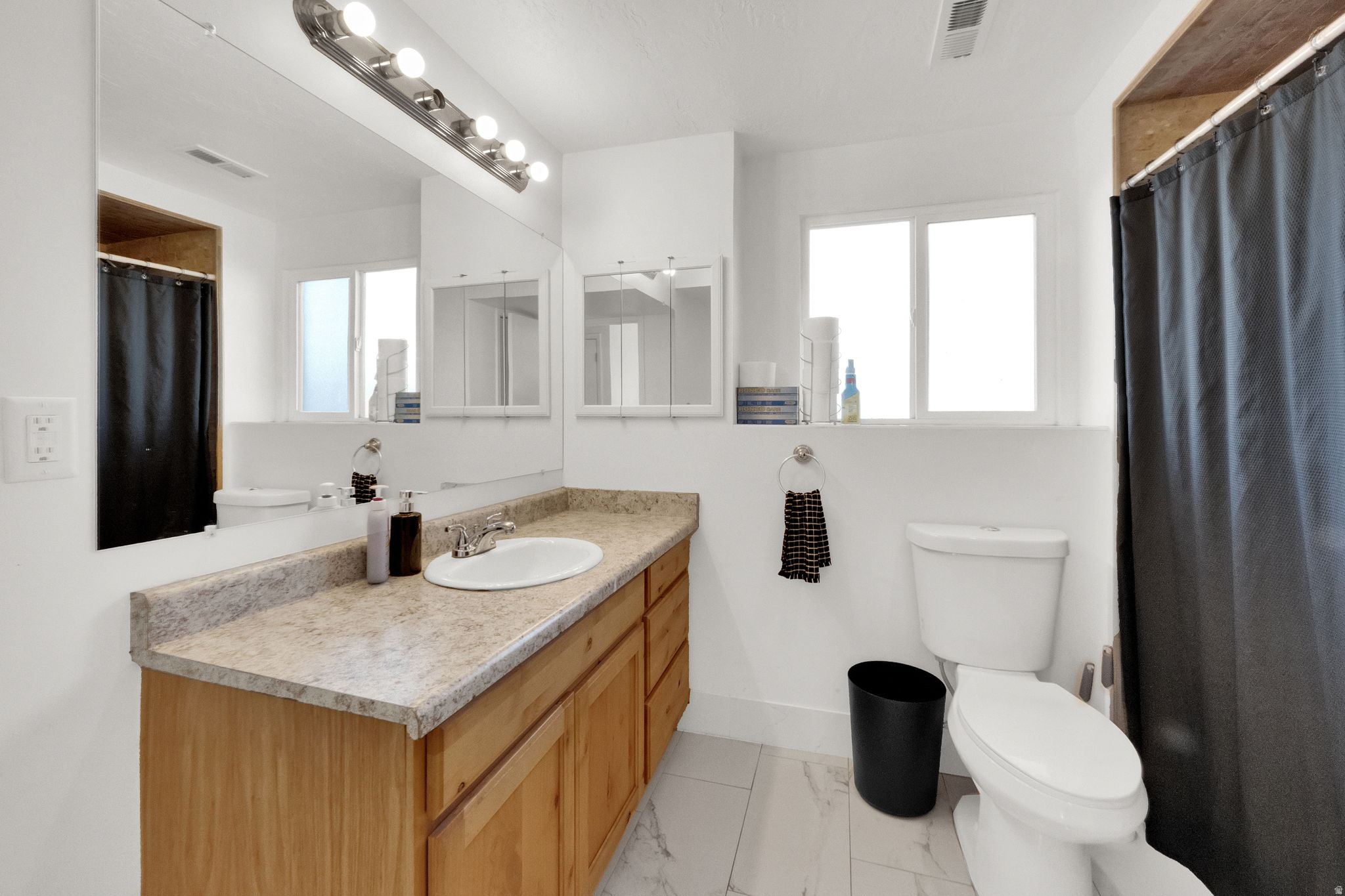 WOODLEDGE SUB #5 - Residential