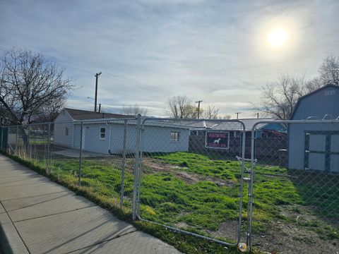 Tiny photo for 946 S NAVAJO ST S, Salt Lake City, UT 84104 (MLS # 2126833)
